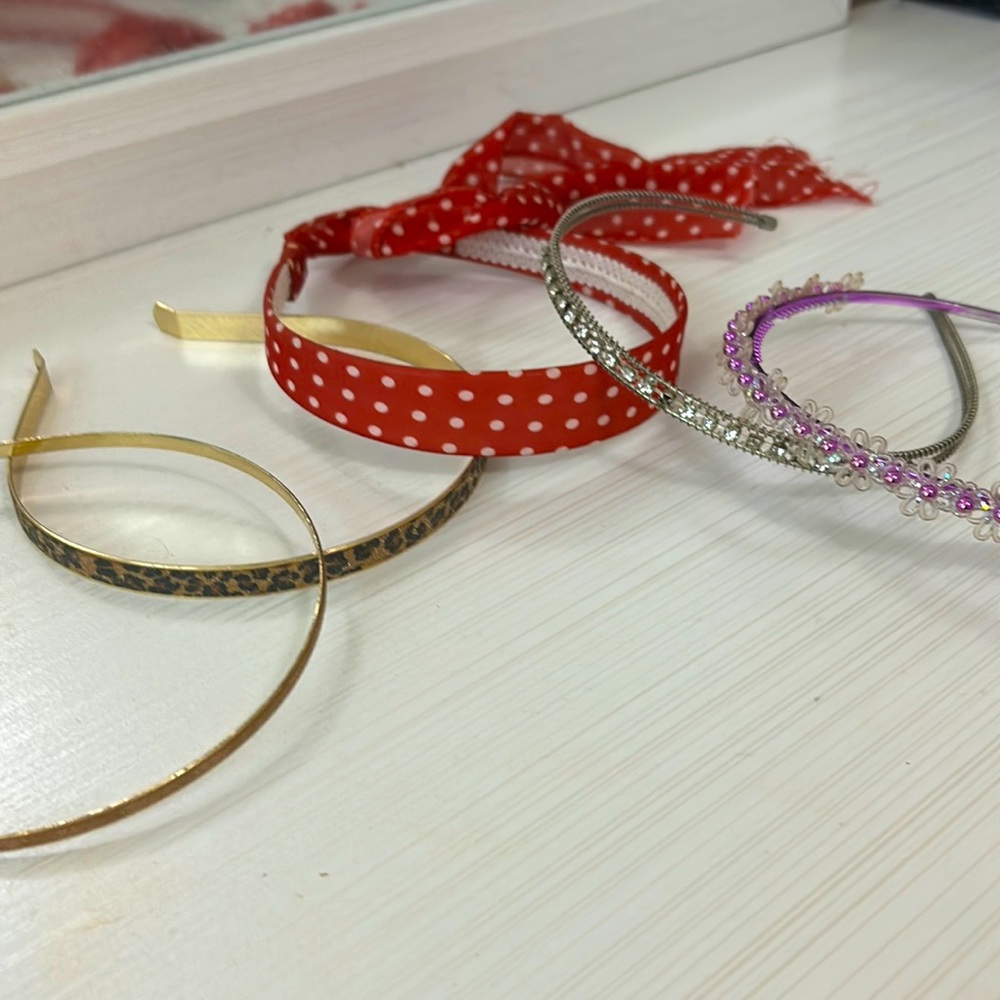 5 headbands !!